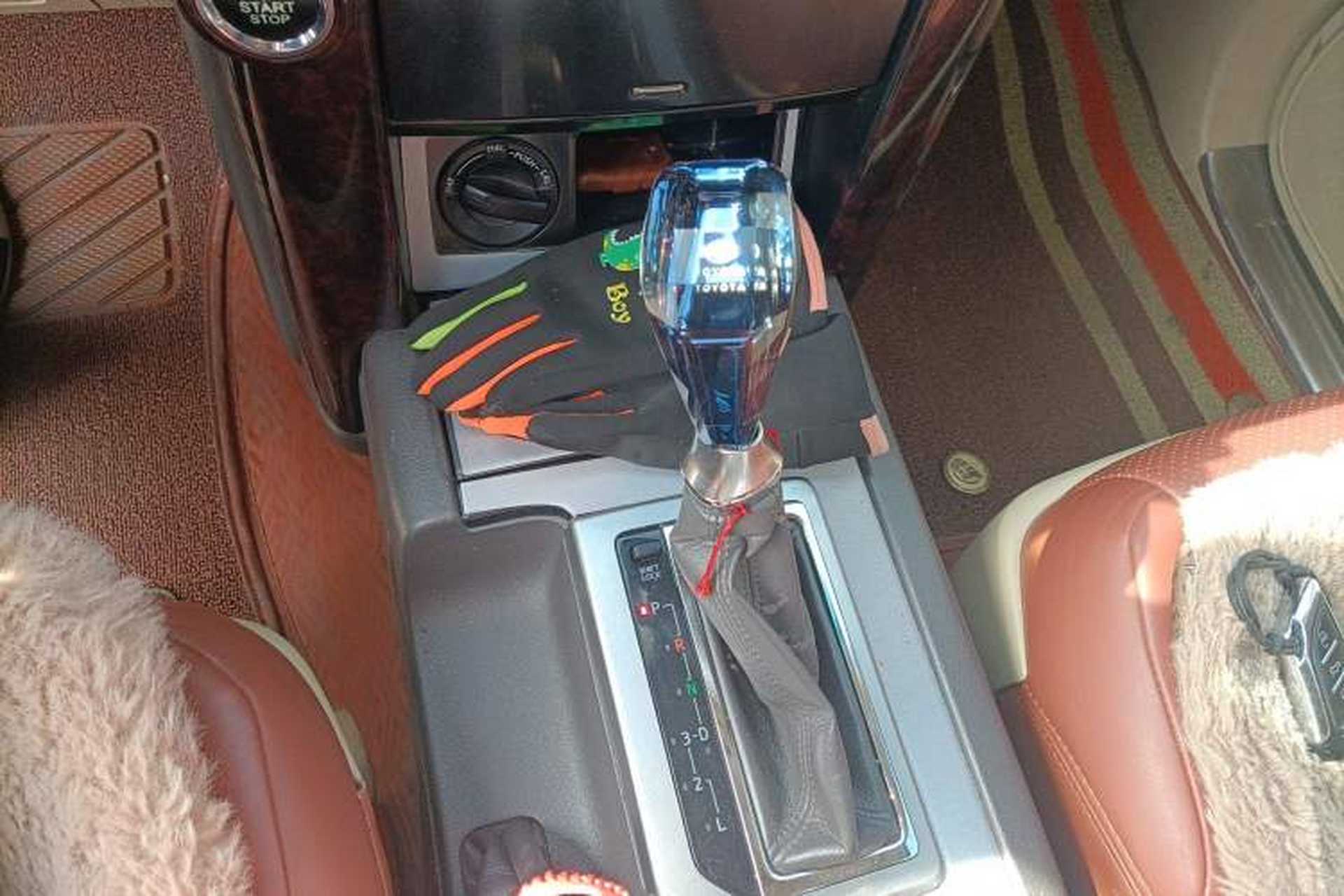 Used Toyota Prado  Gear Lever