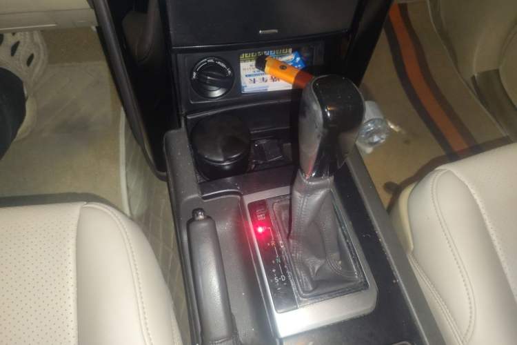 Used Toyota Prado 2015 2.7L TXL Middle East Version Gear Lever