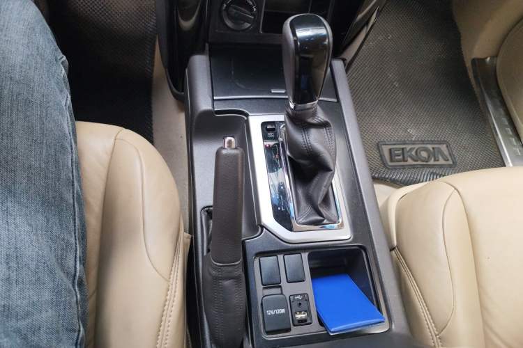Used Toyota Prado  Gear Lever