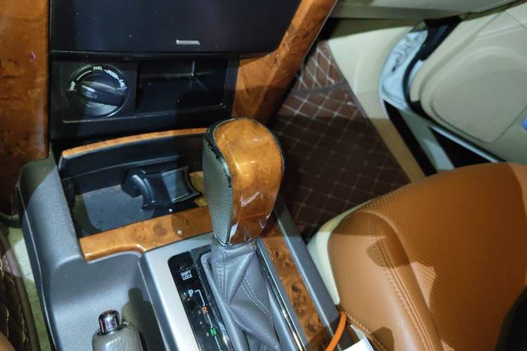 Used Toyota Prado  Gear Lever
