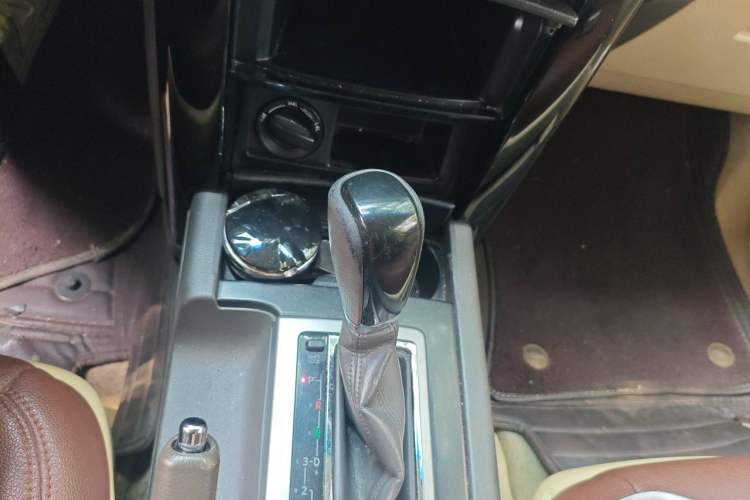 Used Toyota Prado 2015 2.7L Parallel Import Gear Lever