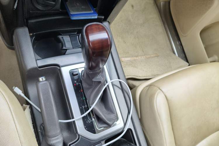 Used Toyota Prado 2015 2.7L Automatic Luxury Edition Gear Lever
