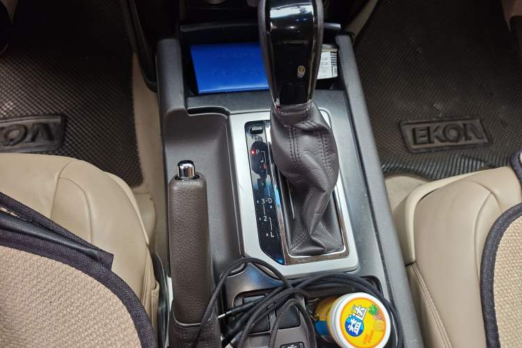 Used Toyota Prado 2015 2.7L TXL Middle East Version Gear Lever