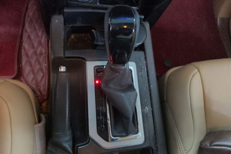 Used Toyota Prado 2015 2.7L Parallel Import Gear Lever