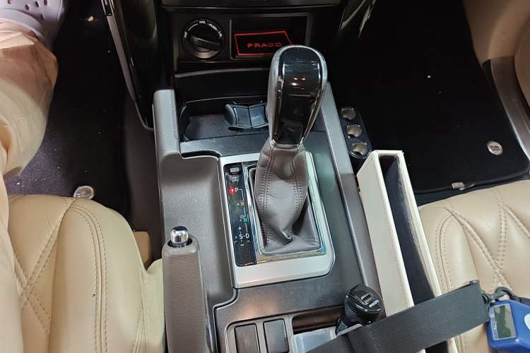 Used Toyota Prado  Gear Lever