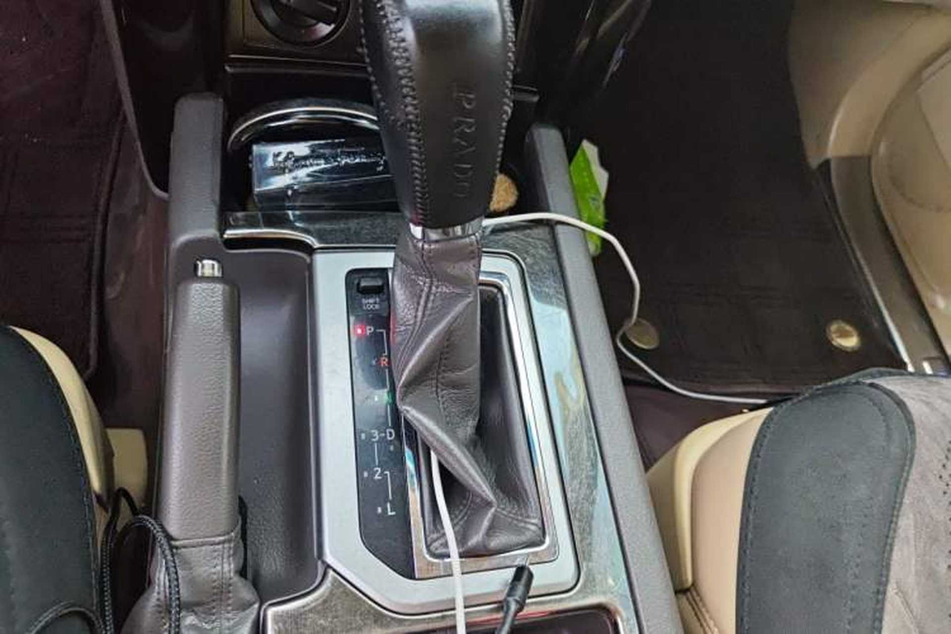 Used Toyota Prado  Gear Lever