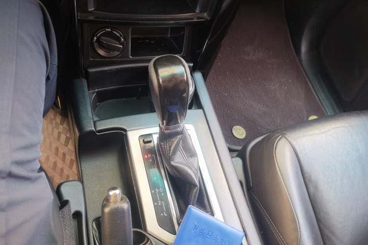 Used Toyota Prado  Gear Lever