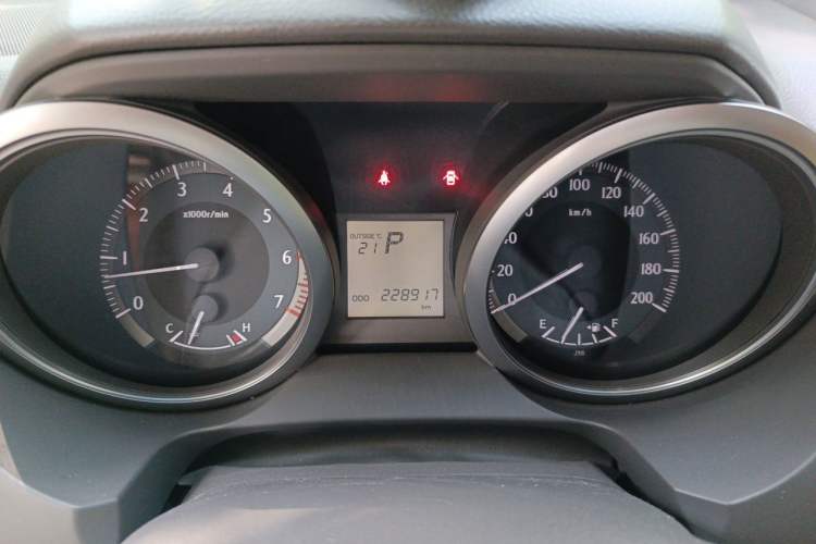 Used Toyota Prado 2015 2.7L 4x4 Gasoline Version 7 Seats U.S. Specification Instrument Cluster