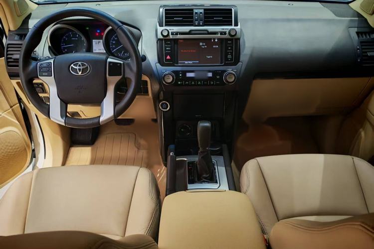 Used Toyota Prado 2015 2.7L TXL Middle East Version Interior 2