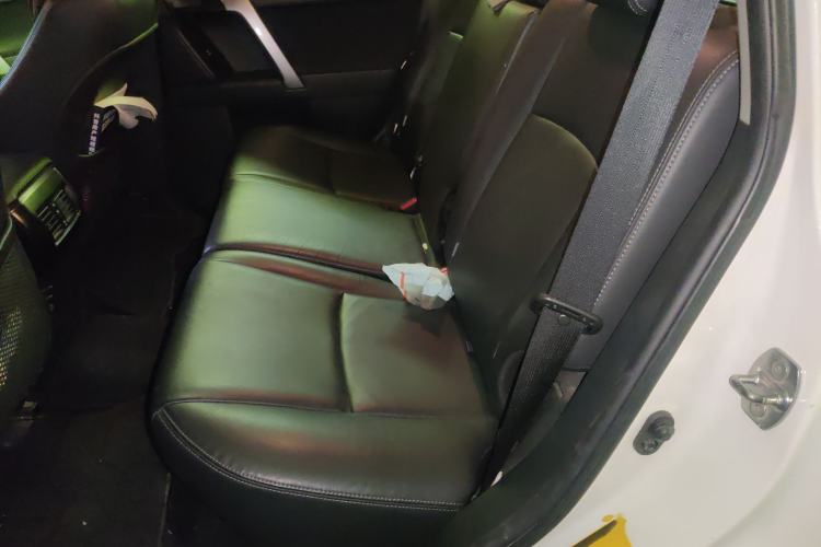 Used Toyota Prado 2015 2.7L Automatic Standard Edition Interior 4