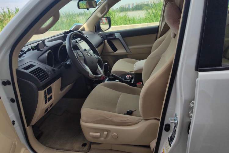 Used Toyota Prado  Left Front Seat