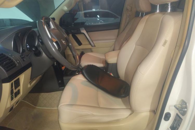 Used Toyota Prado 2015 2.7L TXL Middle East Version Left Front Seat
