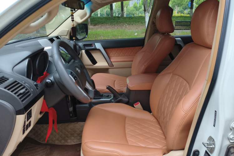 Used Toyota Prado 2015 2.7L 4x4 Gasoline Version 7 Seats U.S. Specification Left Front Seat
