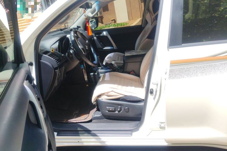 Used Toyota Prado  Left Front Seat