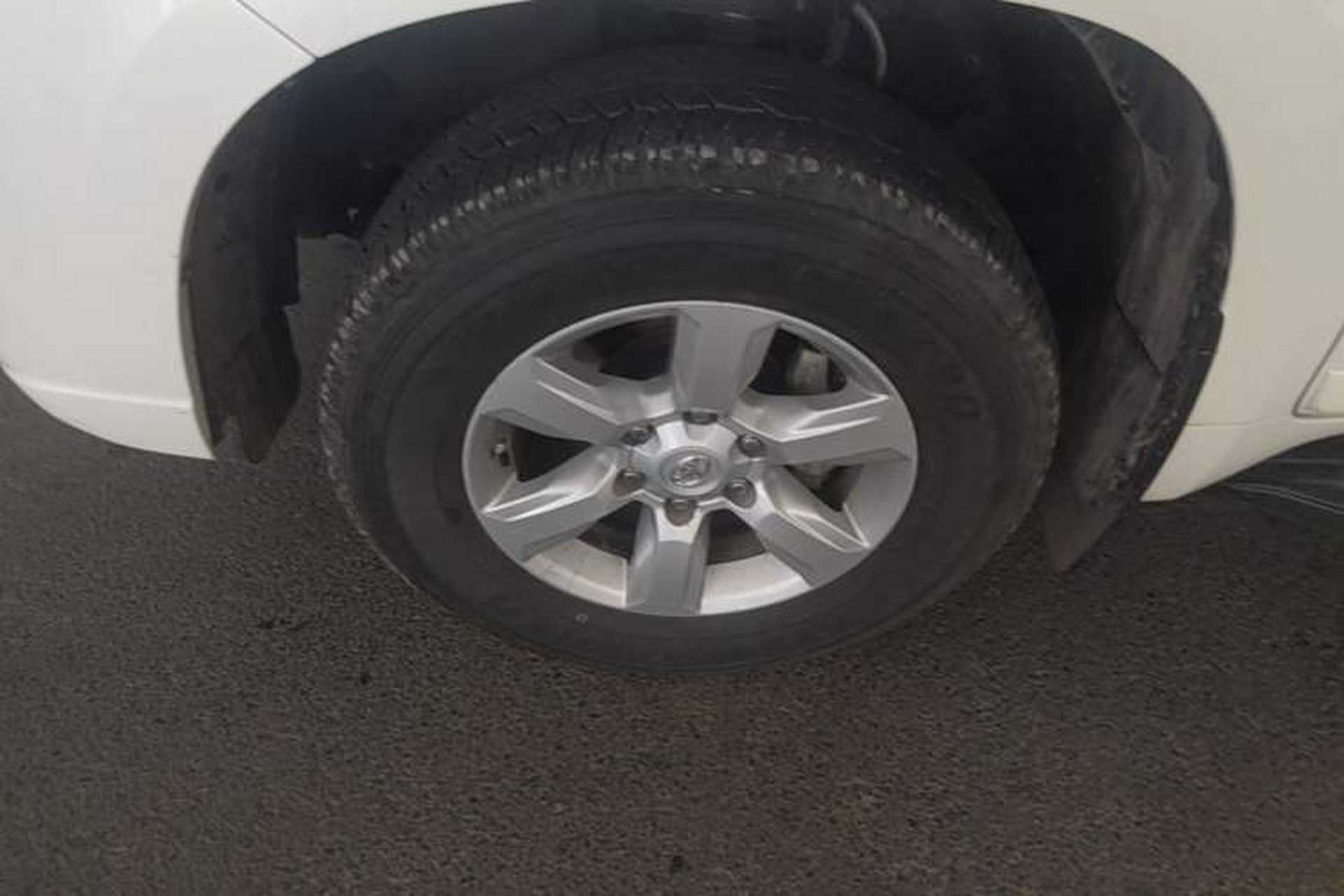 Used Toyota Prado 2015 2.7L Parallel Import Left Front Wheel Hub