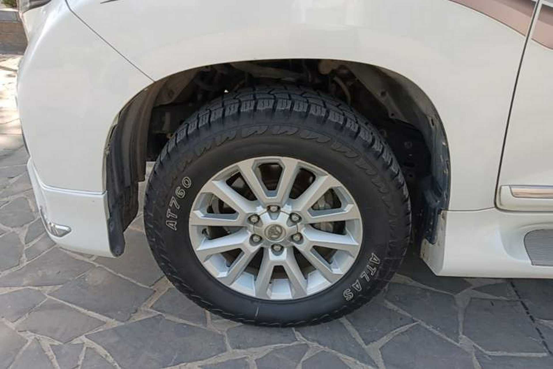Used Toyota Prado 2015 2.7L TXL Middle East Version Left Front Wheel Hub