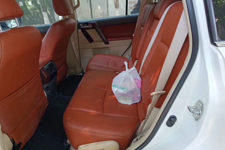 Used Toyota Prado 2015 2.7L 4x4 Gasoline Version 7 Seats U.S. Specification Left Rear Seat