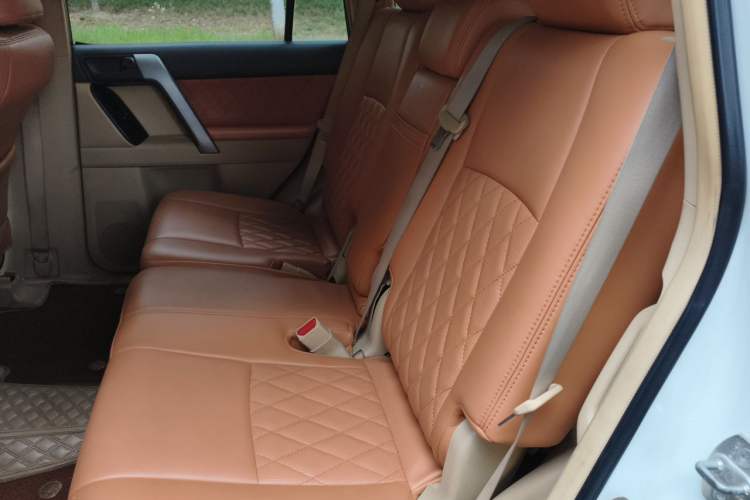 Used Toyota Prado 2015 2.7L 4x4 Gasoline Version 7 Seats U.S. Specification Left Rear Seat