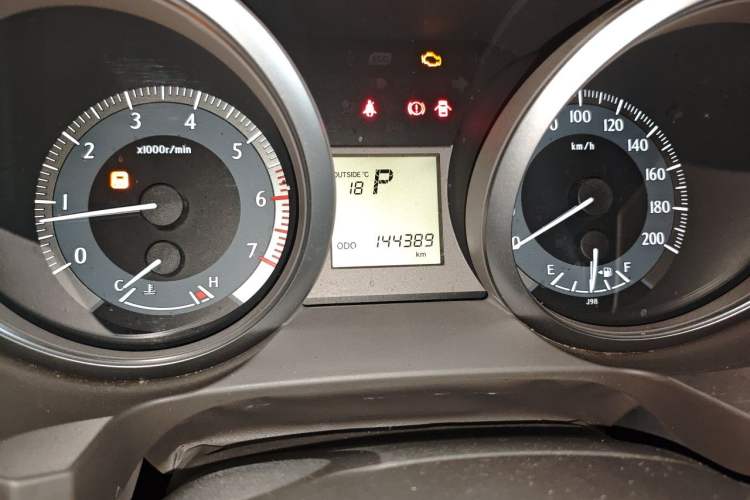 Used Toyota Prado 2015 2.7L Parallel Import Odometer Close Up