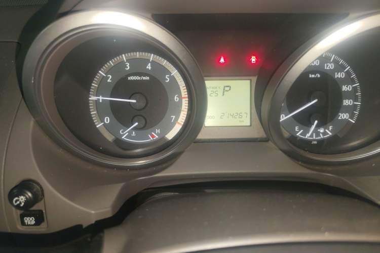 Used Toyota Prado 2015 2.7L TXL Middle East Version Odometer Close Up