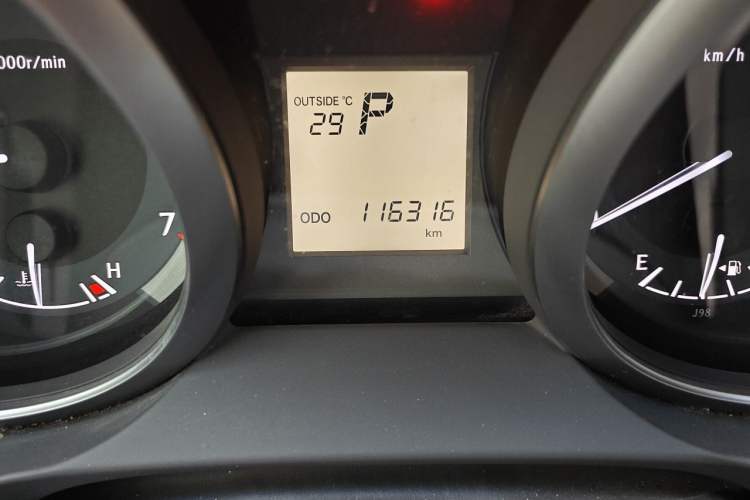 Used Toyota Prado 2015 2.7L Automatic Standard Edition Odometer Close Up
