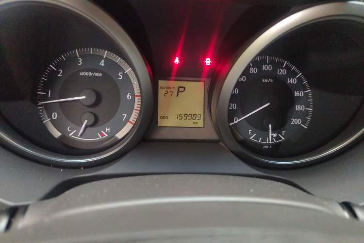 Used Toyota Prado 2015 4000 Middle East Edition Odometer Close Up