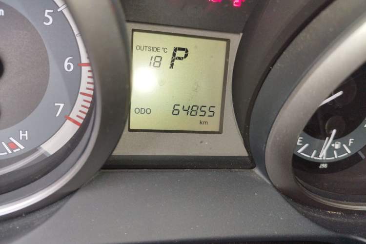 Used Toyota Prado 2015 2.7L Automatic Standard Edition Odometer Close Up