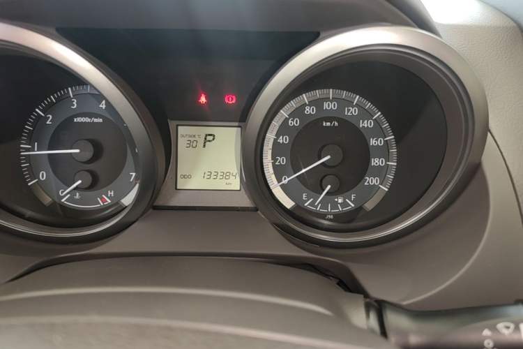 Used Toyota Prado 2015 2.7L Parallel Import Odometer Close Up