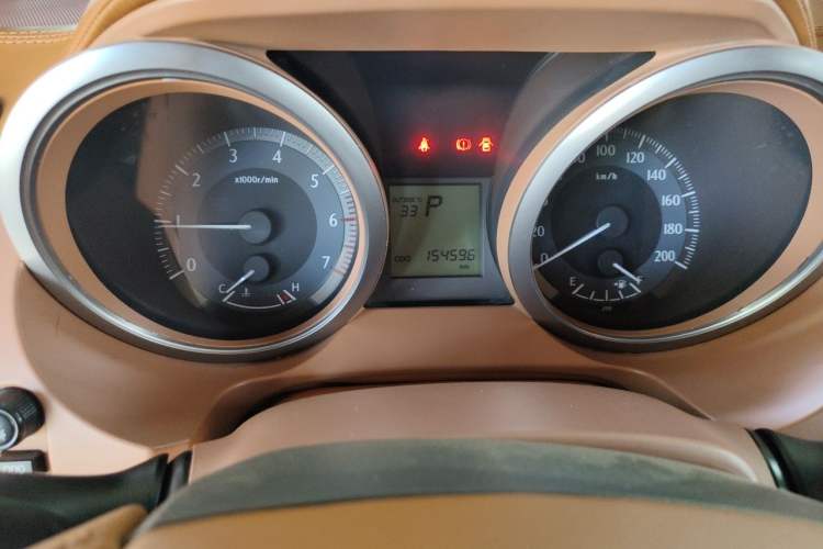 Used Toyota Prado 2015 2.7L Automatic Standard Edition Odometer Close Up