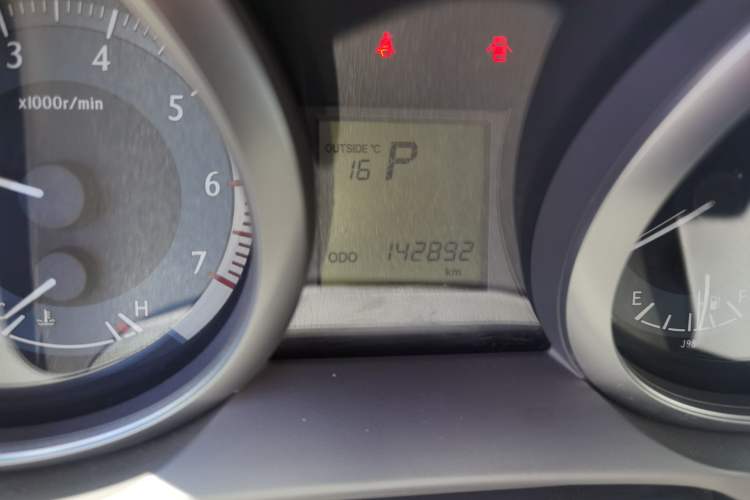 Used Toyota Prado 2015 2.7L TXL Middle East Version Odometer Close Up