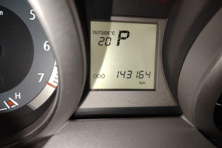 Used Toyota Prado 2015 2.7L Automatic Standard Edition Odometer Close Up