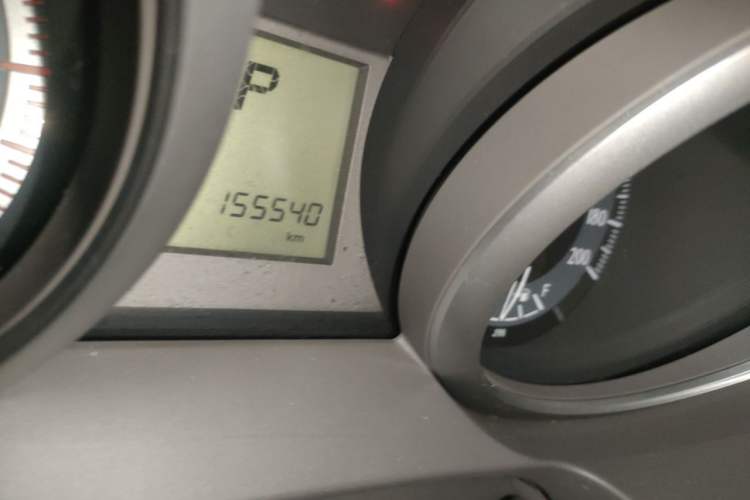 Used Toyota Prado 2015 2.7L Parallel Import Odometer Close Up
