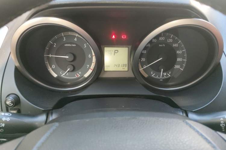 Used Toyota Prado 2015 2.7L Automatic Standard Edition Odometer Close Up