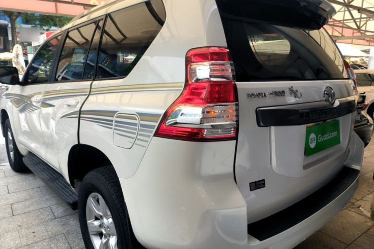 Used Toyota Prado 2015 2.7L Automatic Luxury Edition Rear Left 45 Deg