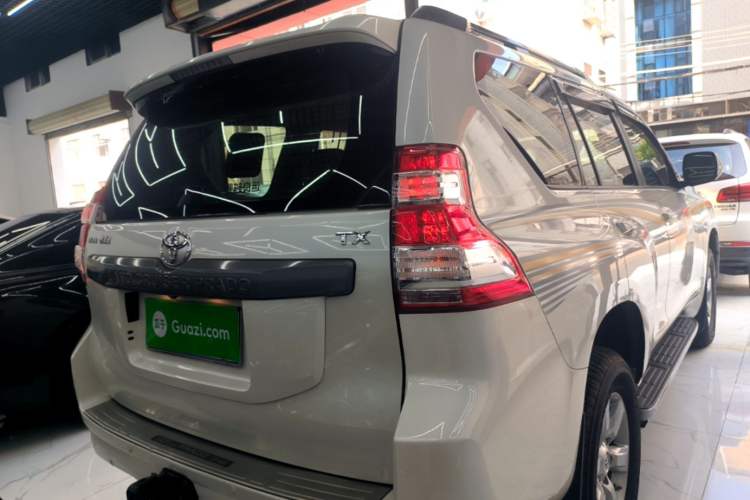 Used Toyota Prado 2015 2.7L Automatic Luxury Edition Rear Right 45 Deg