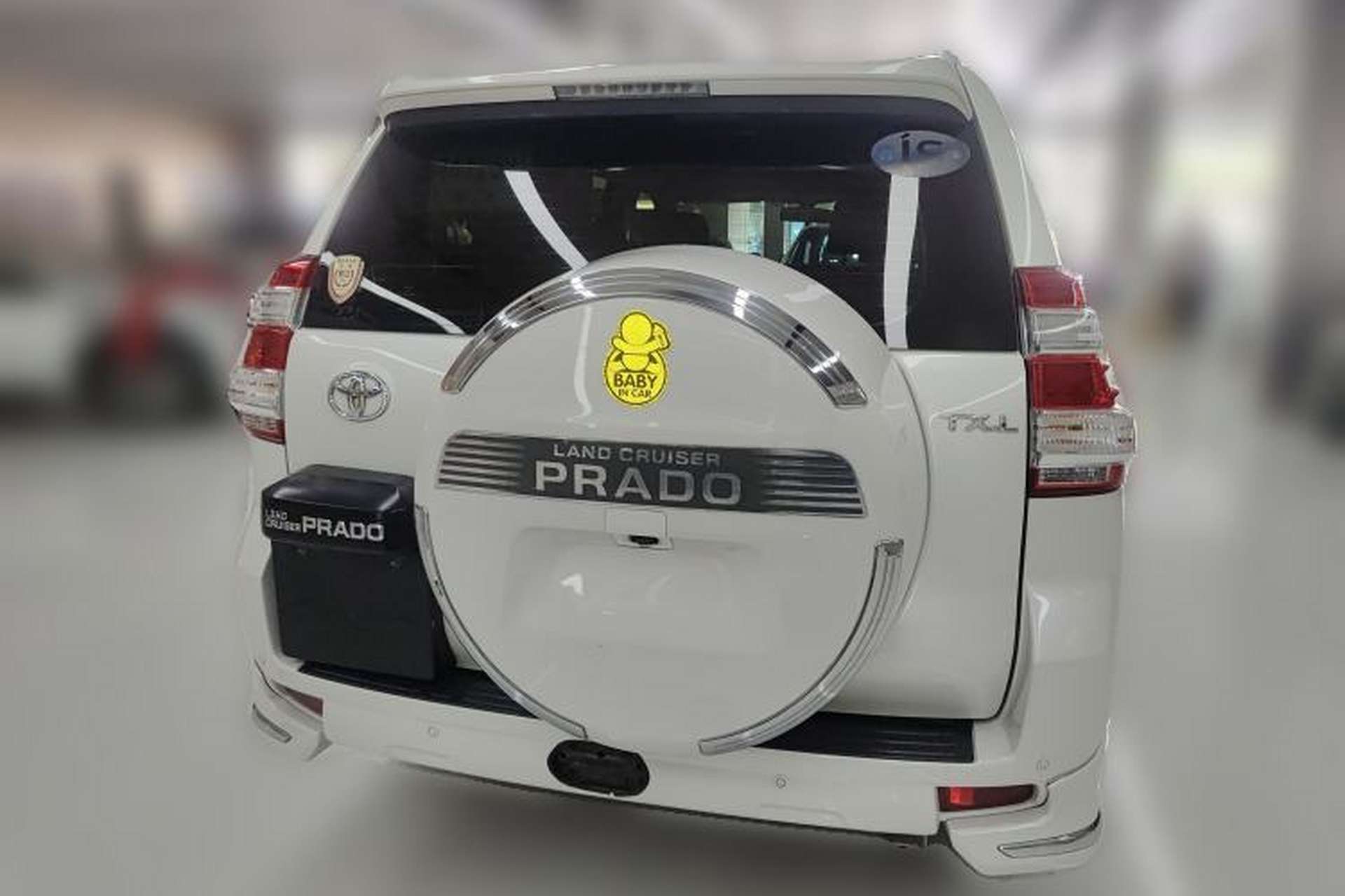 Used Toyota Prado 2015 2.7L TXL Middle East Version Rear
