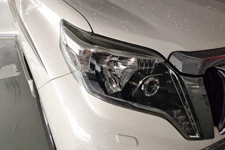 Used Toyota Prado 2015 2.7L Parallel Import Right Front Headlight