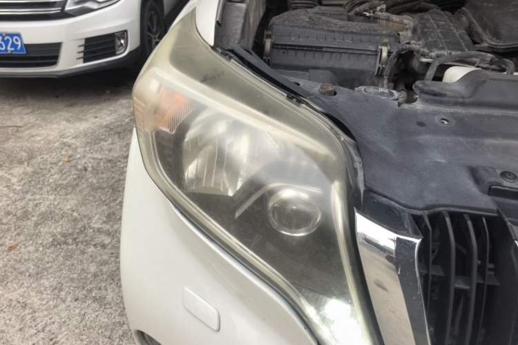 Used Toyota Prado  Right Front Headlight