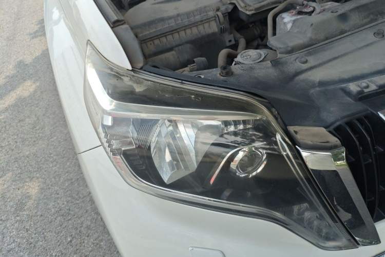 Used Toyota Prado  Right Front Headlight