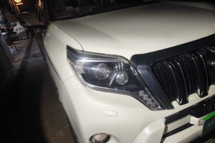 Used Toyota Prado 2015 2.7L TXL Middle East Version Right Front Headlight