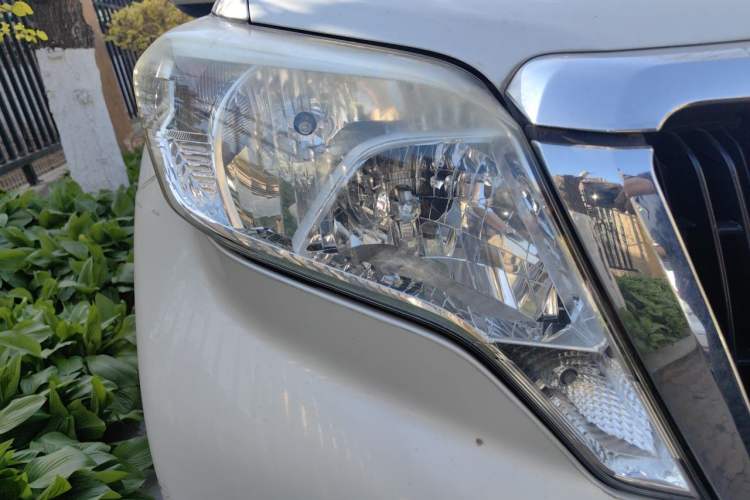 Used Toyota Prado 2015 2.7L Automatic Standard Edition Right Front Headlight