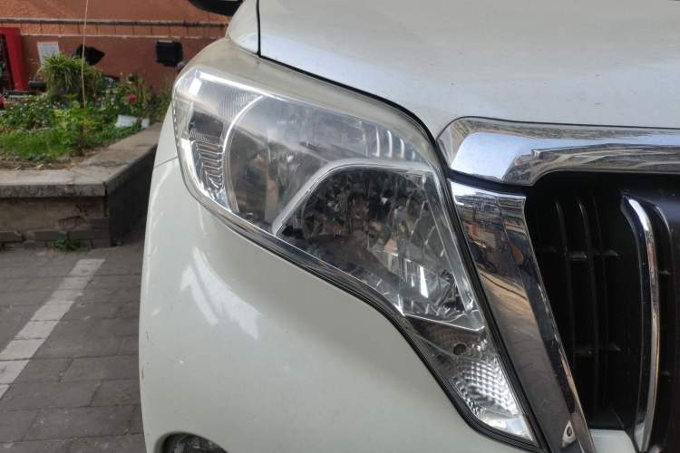 Used Toyota Prado 2015 2.7L Automatic Standard Edition Right Front Headlight