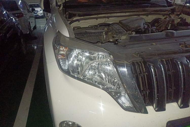 Used Toyota Prado 2015 2.7L Automatic Standard Edition Right Front Headlight