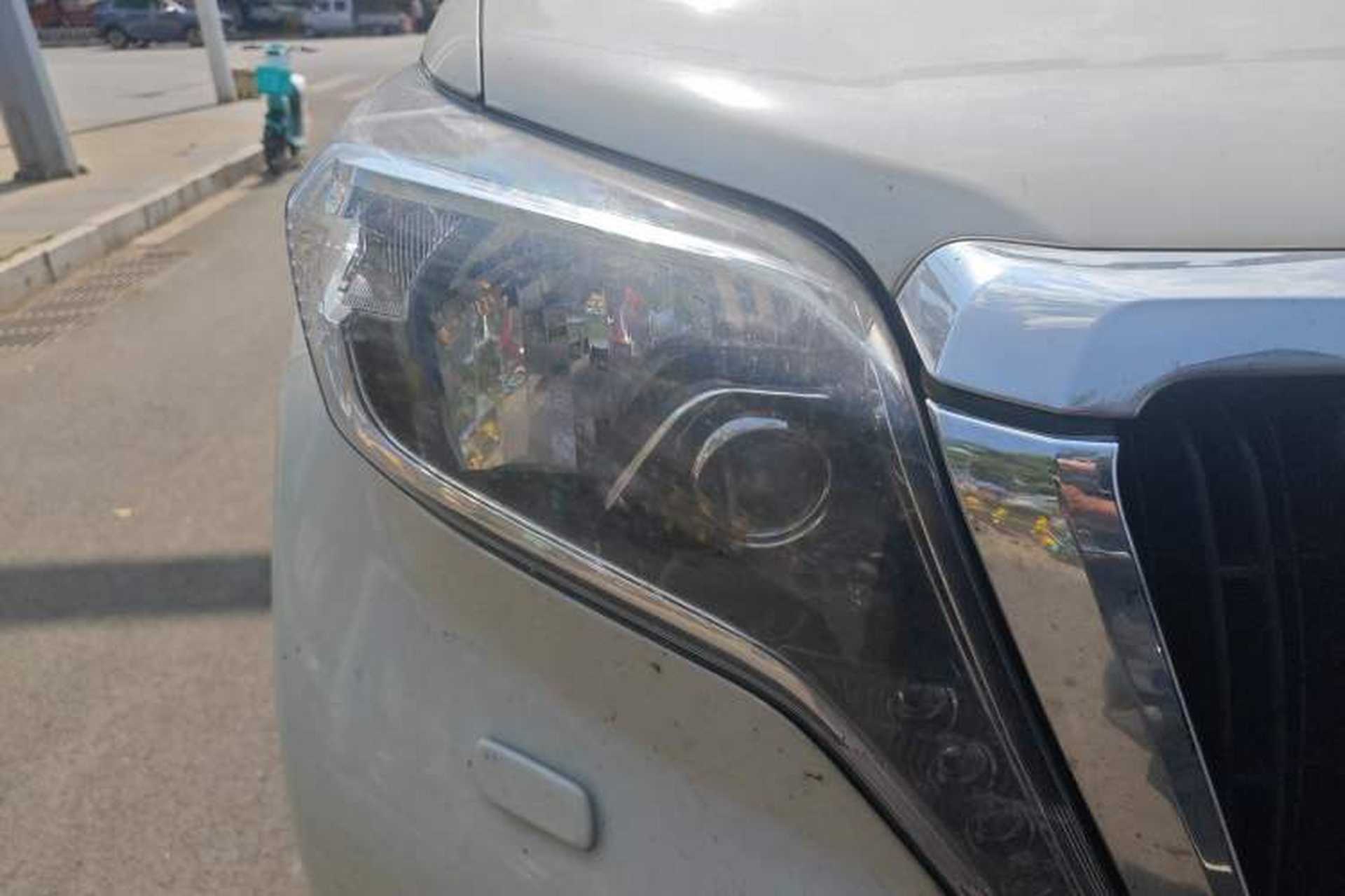 Used Toyota Prado 2015 2.7L Automatic Luxury Edition Right Front Headlight
