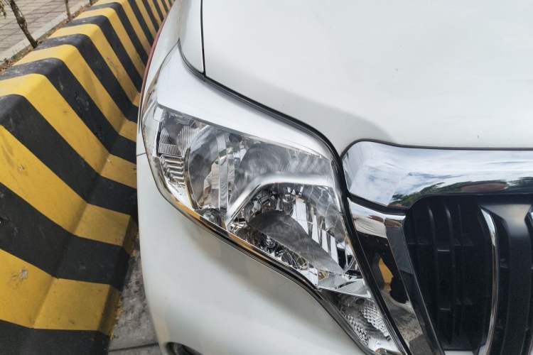 Used Toyota Prado  Right Front Headlight