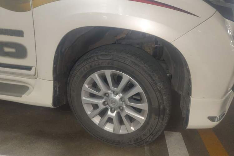 Used Toyota Prado 2015 2.7L TXL Middle East Version Right Front Wheel Hub