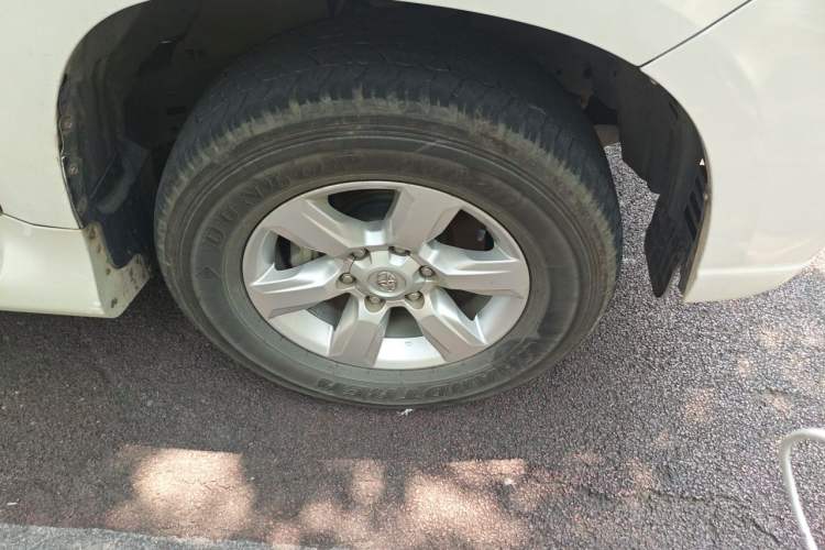 Used Toyota Prado 2015 2.7L Parallel Import Right Front Wheel Hub