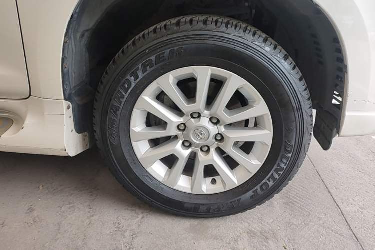 Used Toyota Prado 2015 2.7L Parallel Import Right Front Wheel Hub