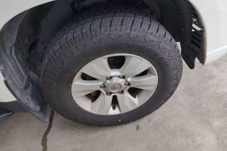 Used Toyota Prado 2015 2.7L Parallel Import Right Front Wheel Hub