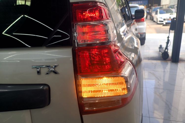 Used Toyota Prado 2015 2.7L Automatic Luxury Edition Right Rear Taillight